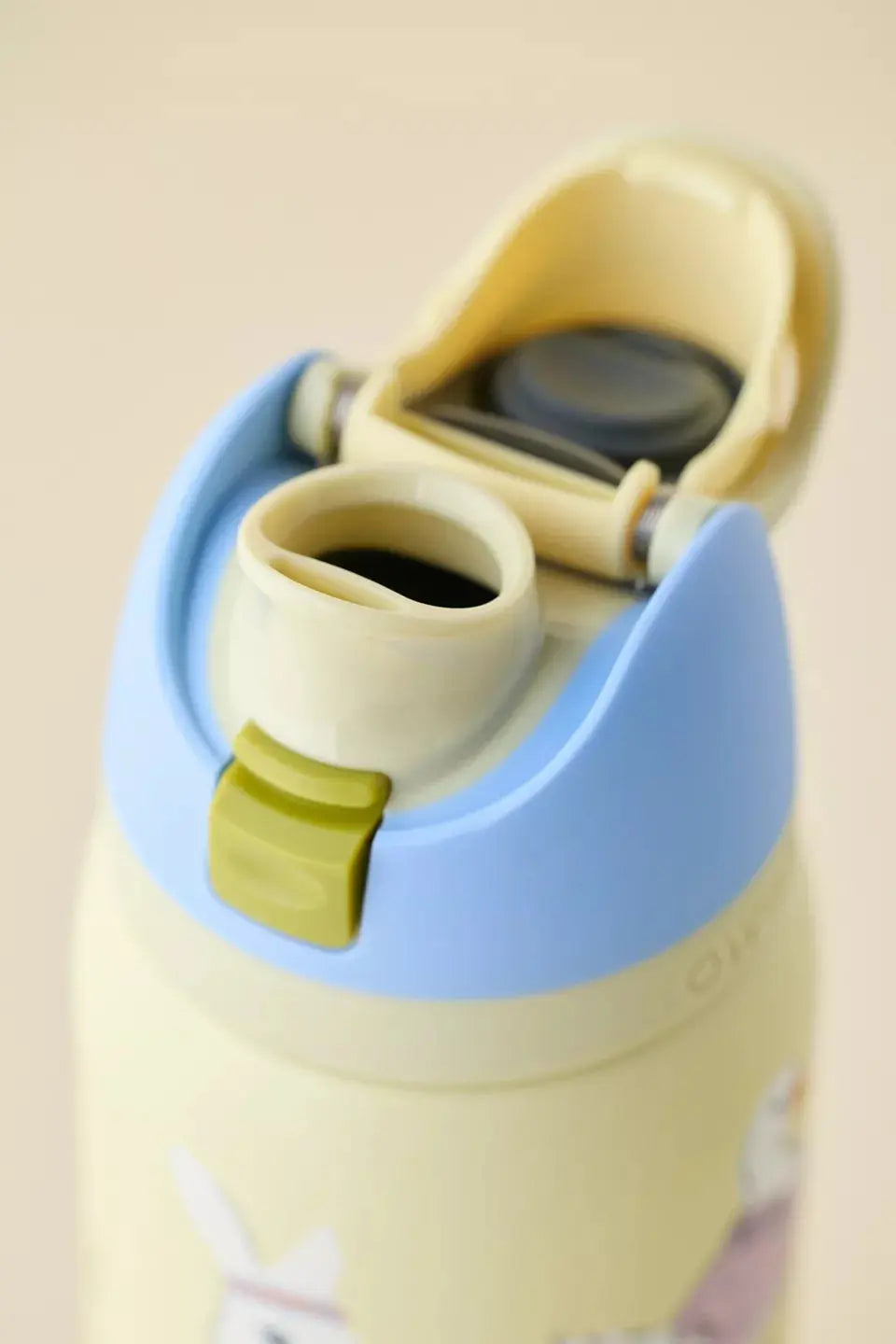 Owala UO Exclusive Print FreeSip 32 oz Water Bottle Ovvala